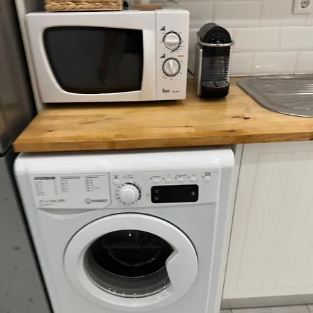 Near Monsanto W/ Barbecue *