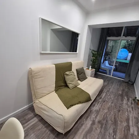 Near Monsanto W/ Barbecue * Lisboa