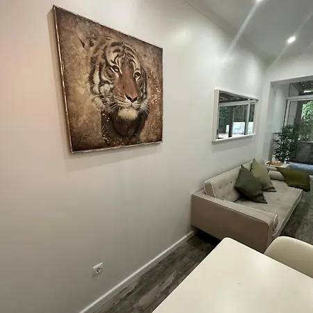 Near Monsanto W/ Barbecue *